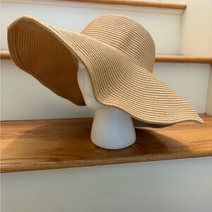Goldcoast Tan Wide-Brimmed Sun Hat